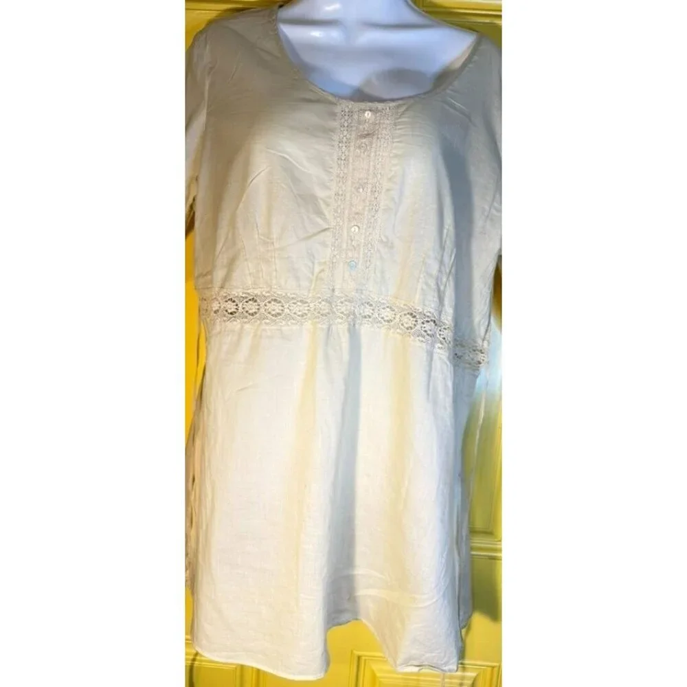 J. Gill Ivory Tunic Blouse With Lace Accents‎ & Button Details Modern Edwardian
